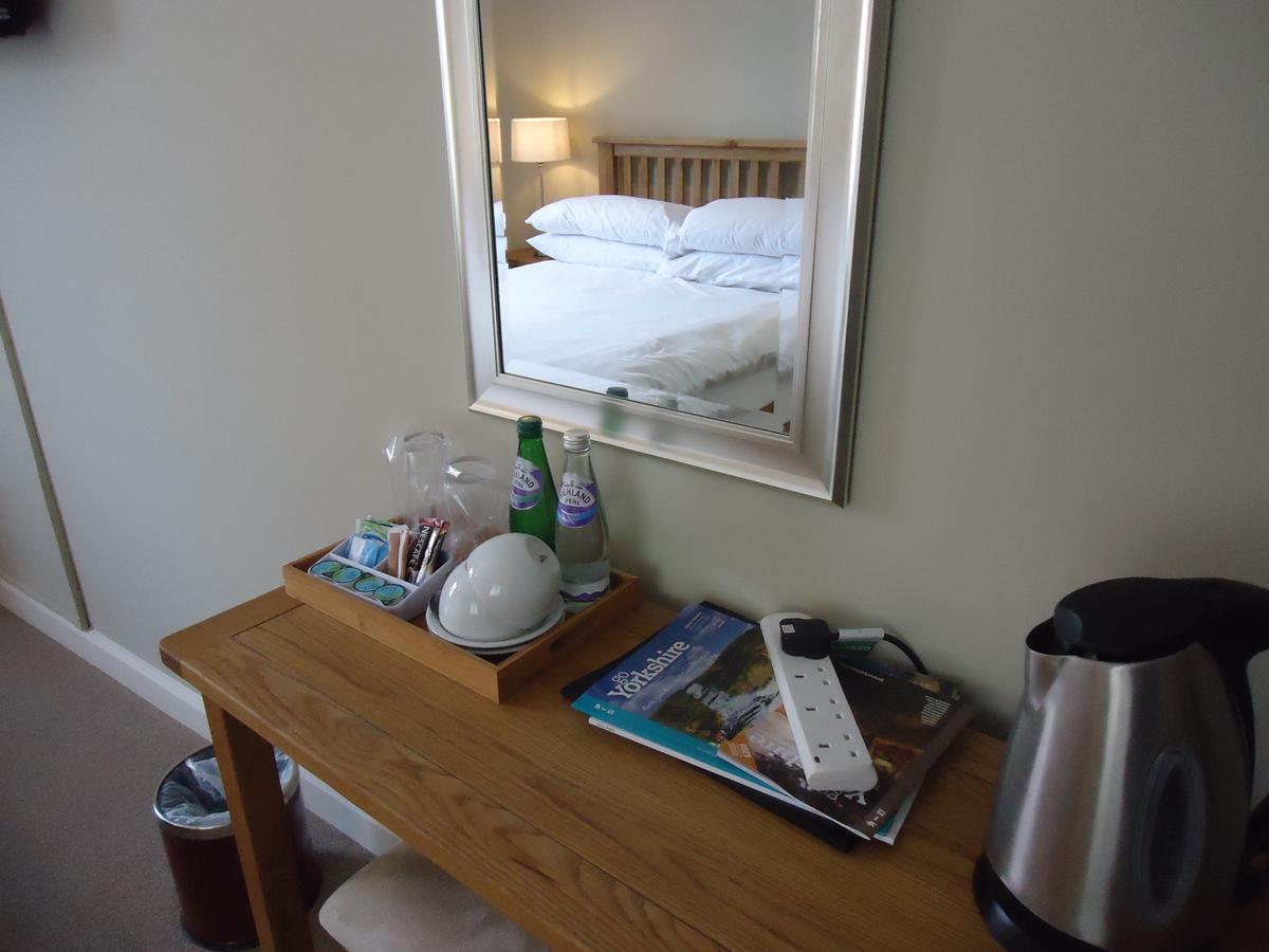 Royal Oak Hotel Great Ayton Esterno foto